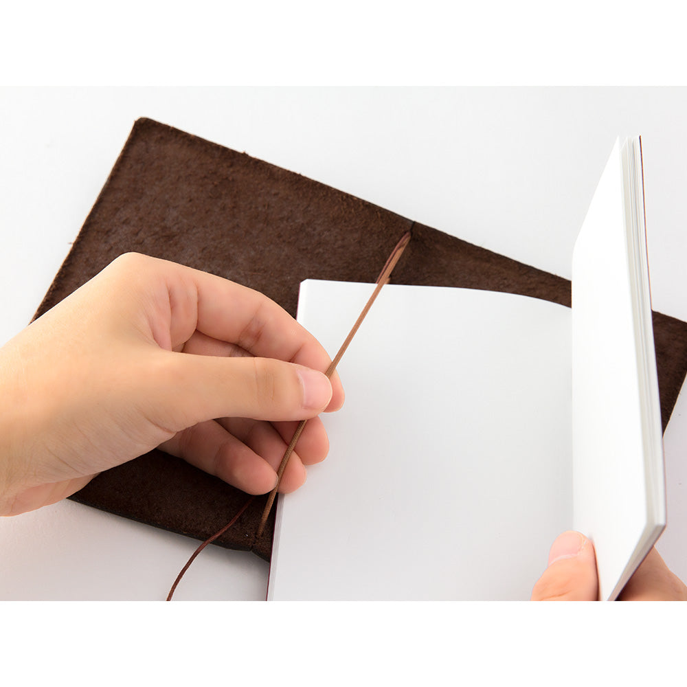 Traveler's Notebook Passport | BROWN #15027-006